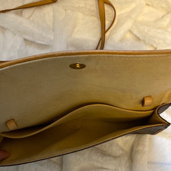 Louis Vuitton Pochette Twin GM With Dust Bag - Picture 11 of 17